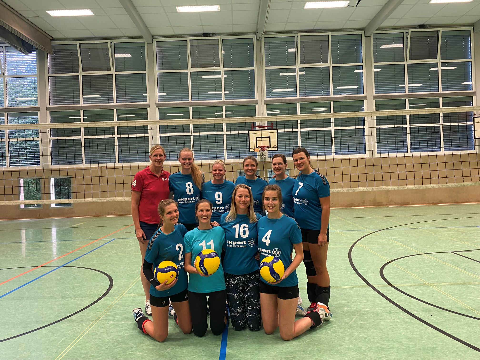 #sp-smart-caption-0 Volleyball 1. Damen